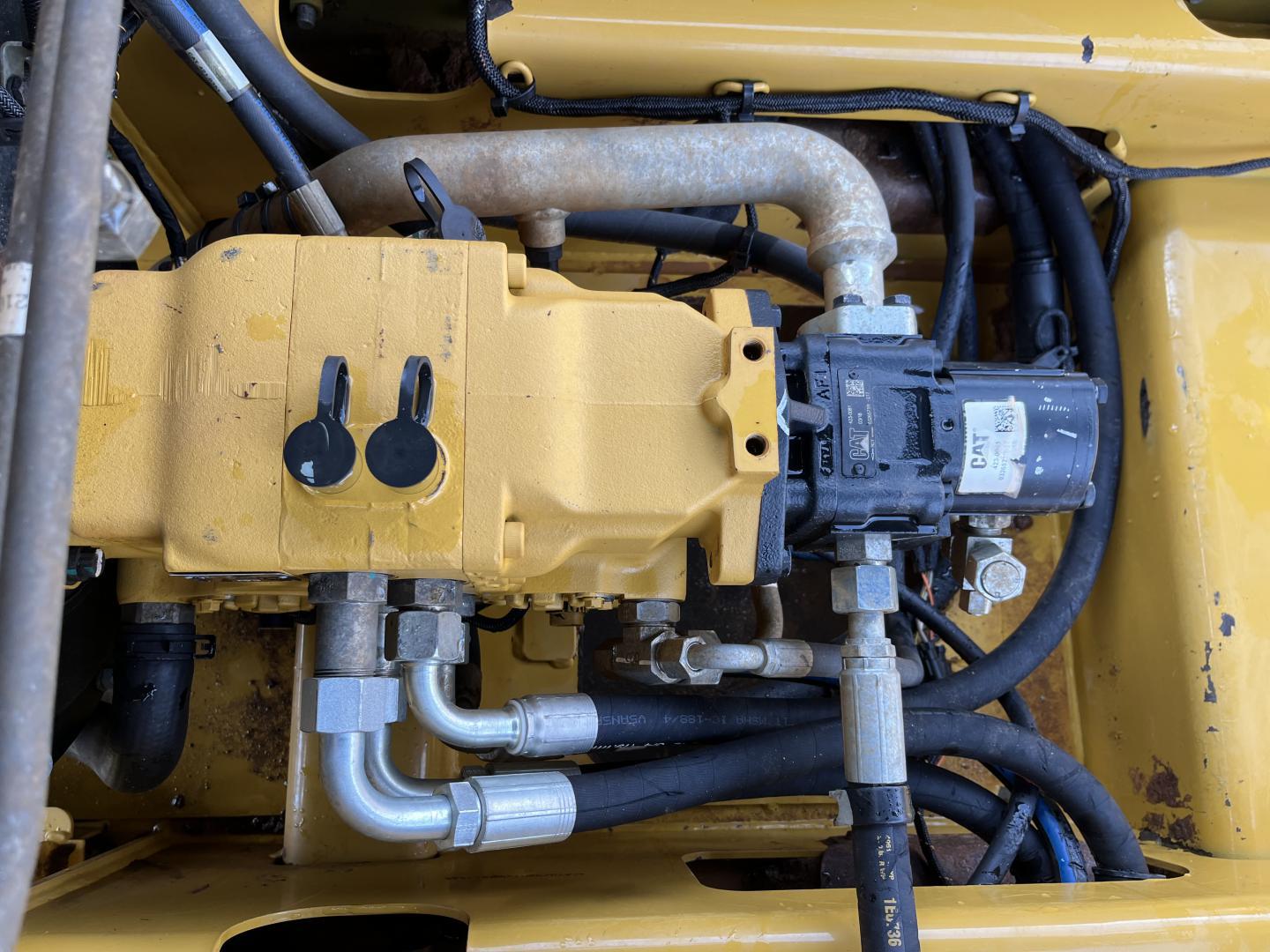 ./imagenes/INVOICE/2019/17026/MINICARGADOR CATERPILLAR 249D (64).JPG